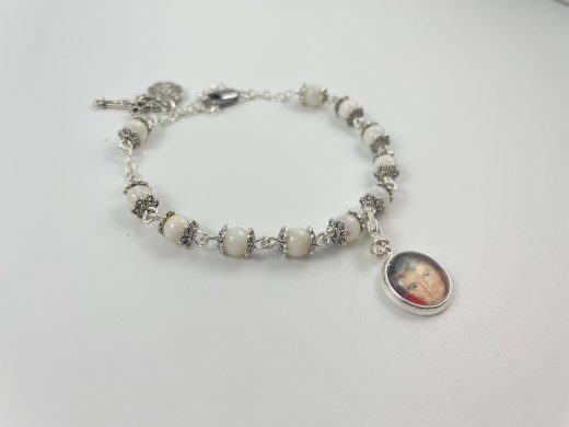 Customized Photo River Pearl Rosary Bracelet – Bridal gift, Memory Jewelry, Gifts for Mom, Pray for